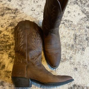 Ariat cowboy boots